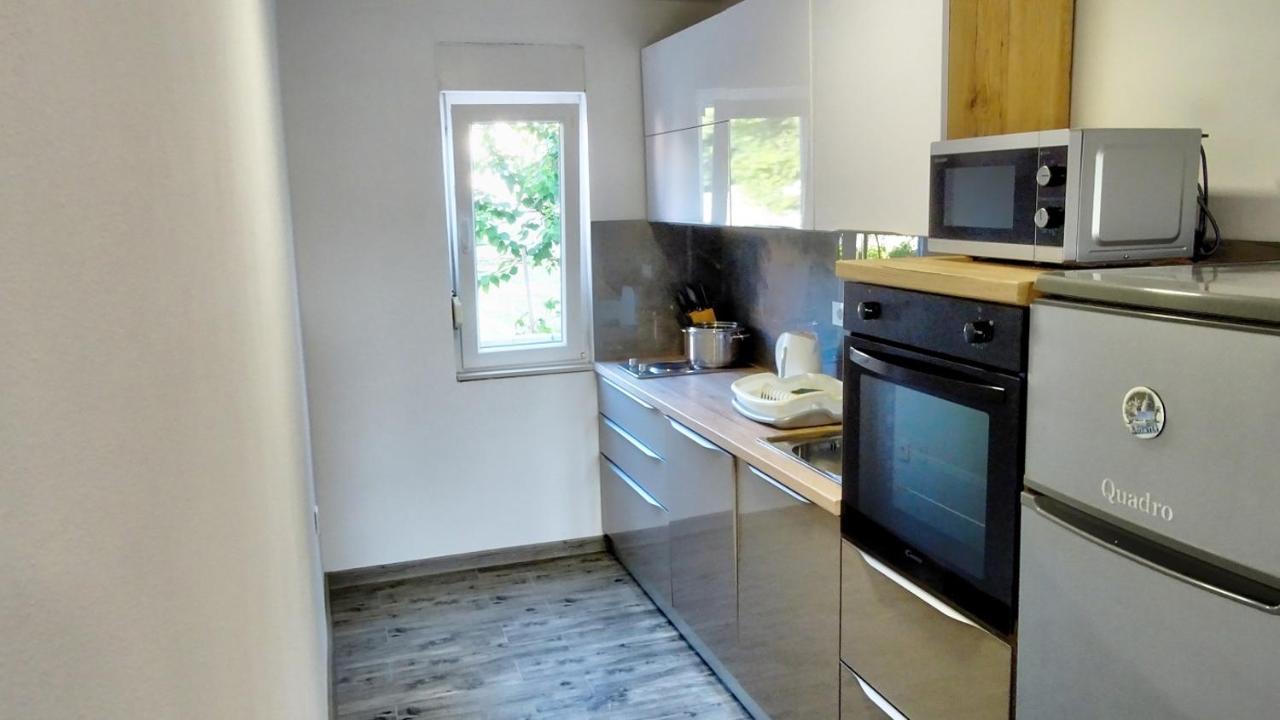 Apartment Daca Vir Esterno foto